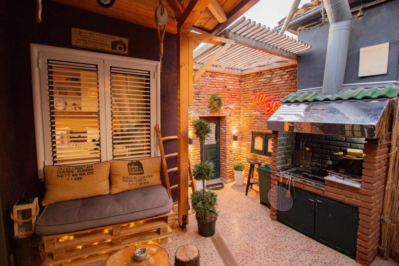 Villa Elezi Korce Exterior foto