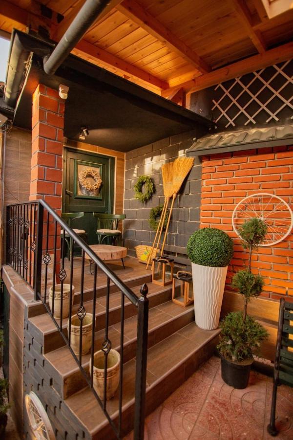 Villa Elezi Korce Exterior foto